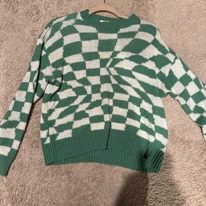 Long sleeve checkered sweater